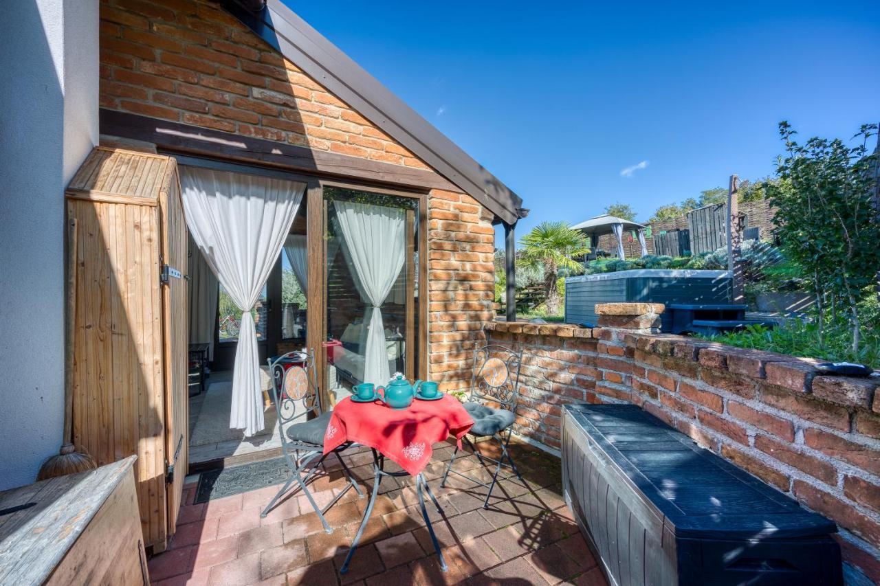 Romantic Haven With Hot Tub - Happy Rentals Beretinec Exterior foto
